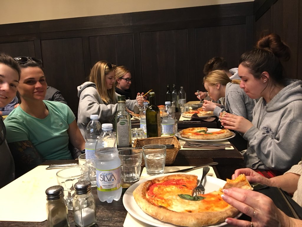 FMM and marketing students just got to Florence with professor Thorpe and Dr. Amendah for their FLP. Airport and first lunch in Florence.@SNHUBusiness