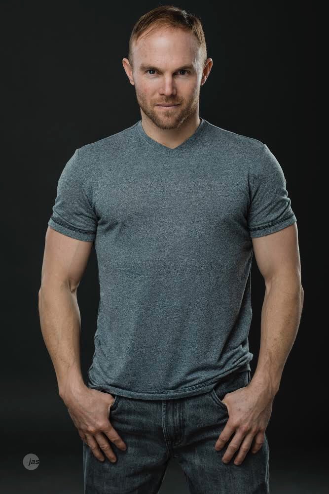 surftymes's tweet photo. Was a great #photoshoot! Thanks @JoshStringerPro   Another #session in a couple weeks!  I #Buzzed! #stuntpro #actor #sag #veteran https://t.co/DkZPClmhkK
