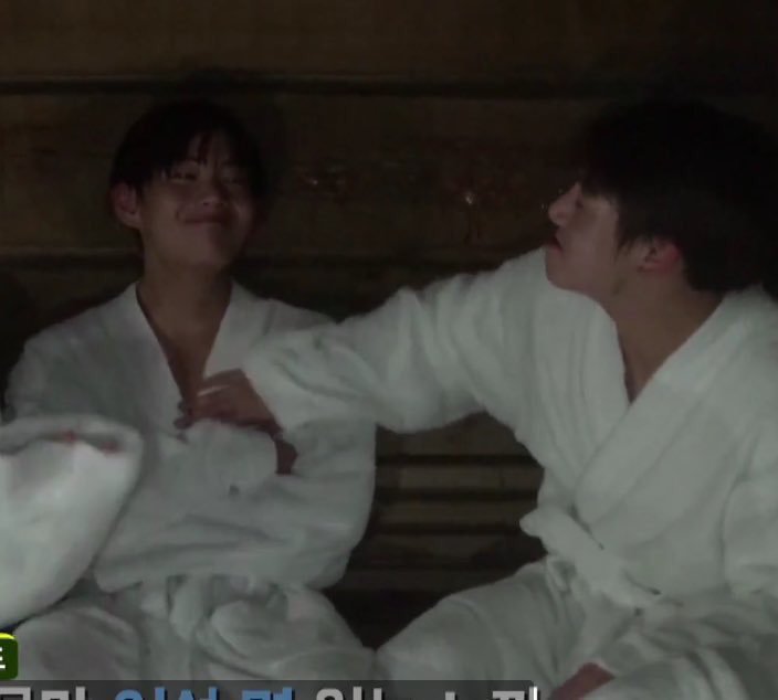 is it coincidence that jk always finds its way to taehyung's chest whenever he's in a bathrobe?  [2016]  #vkook  #kookv