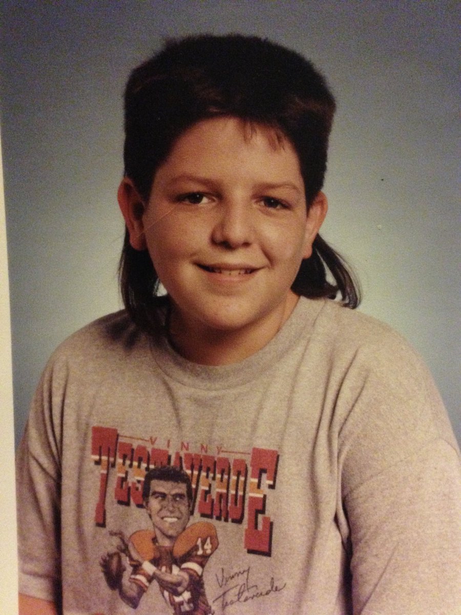 StankBastard's tweet image. I challenge ANY Buc fan to produce a better picture of themselves than this one my parents evidently ordered of me in 1987. Look at my glorious hair!!! #mullet #tbt @TBBuccaneers