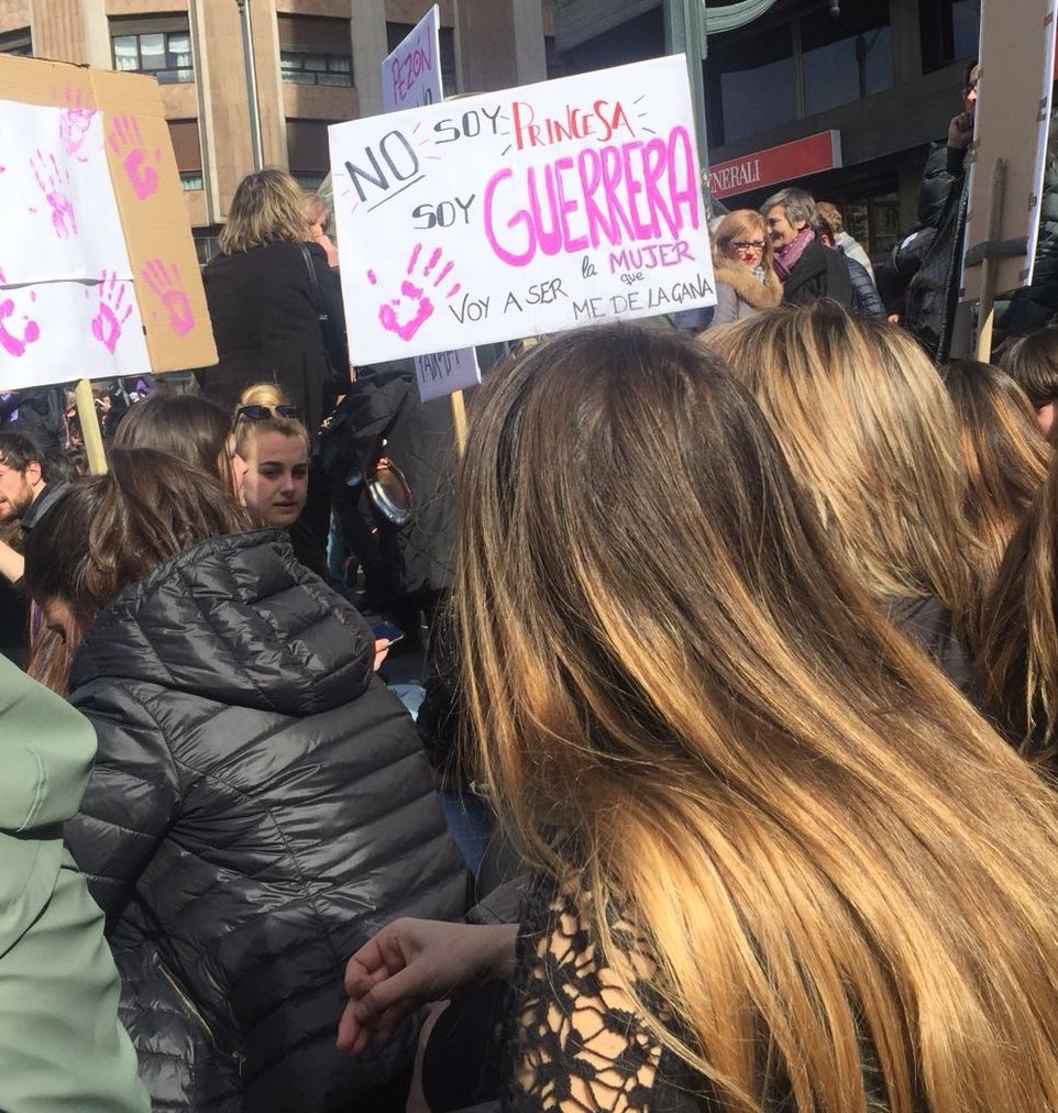 marcofreces's tweet photo. #8M #Mujer #Martxoak8 Mujeres en lucha #bilbao https://t.co/lu8no33oxP