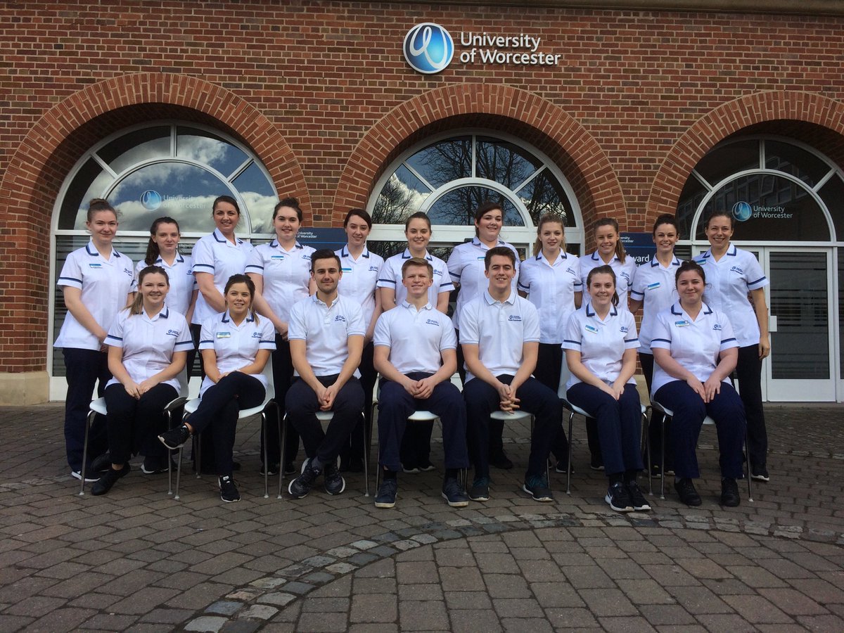 gds115gds's tweet image. Third years @uworcphysio heading towards graduation in the near future. Keep going...not long to go now!