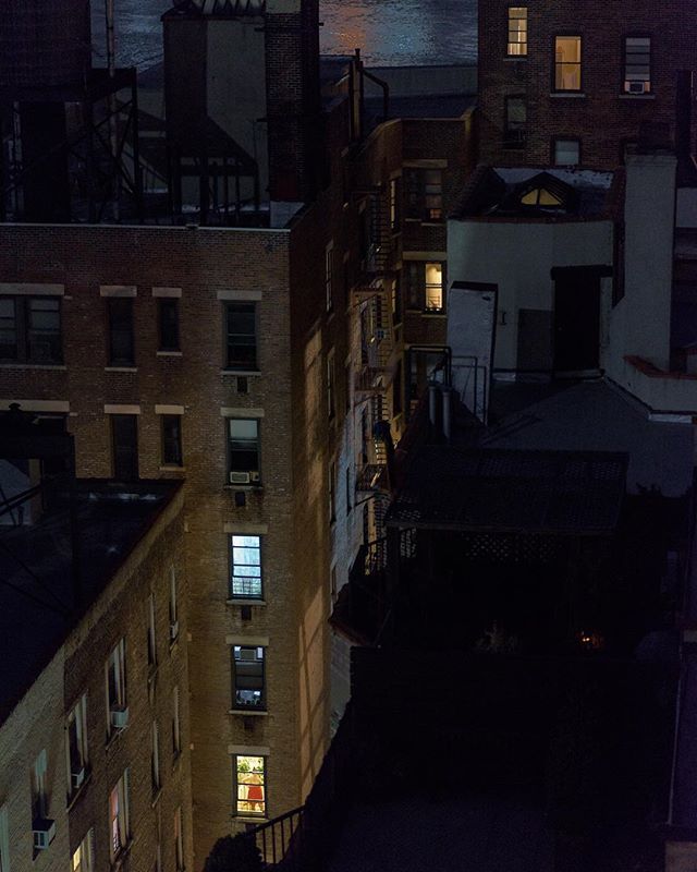 ddemong's tweet photo. Red gown, white wine. #nightwindows #neighbors #nyc @bheventspace #bhportdev https://t.co/IAr0vbH4ju https://t.co/L2Qp7dLgqm