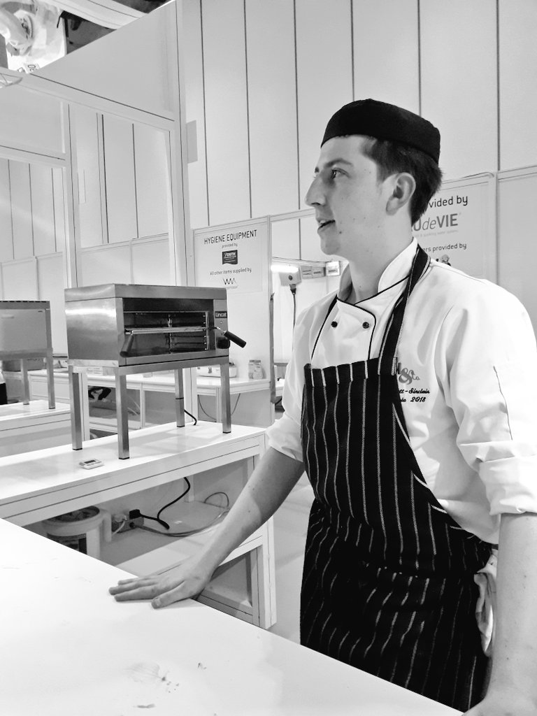 candiceswebber's tweet photo. #hotelympia18 #britishculinaryyoungchefchallenge2018 30minutes of push to deliver this. #proud https://t.co/qqnH4hXOG1