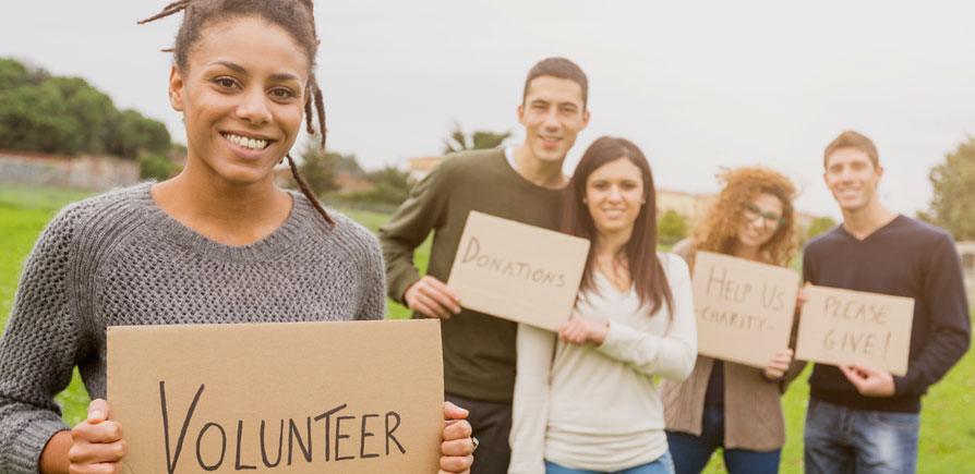 Do you want to help us run CircleCityCon this year? The Volunteer &amp; SecOps Sign-up form is now live at circlecitycon.com/news/volunteer…