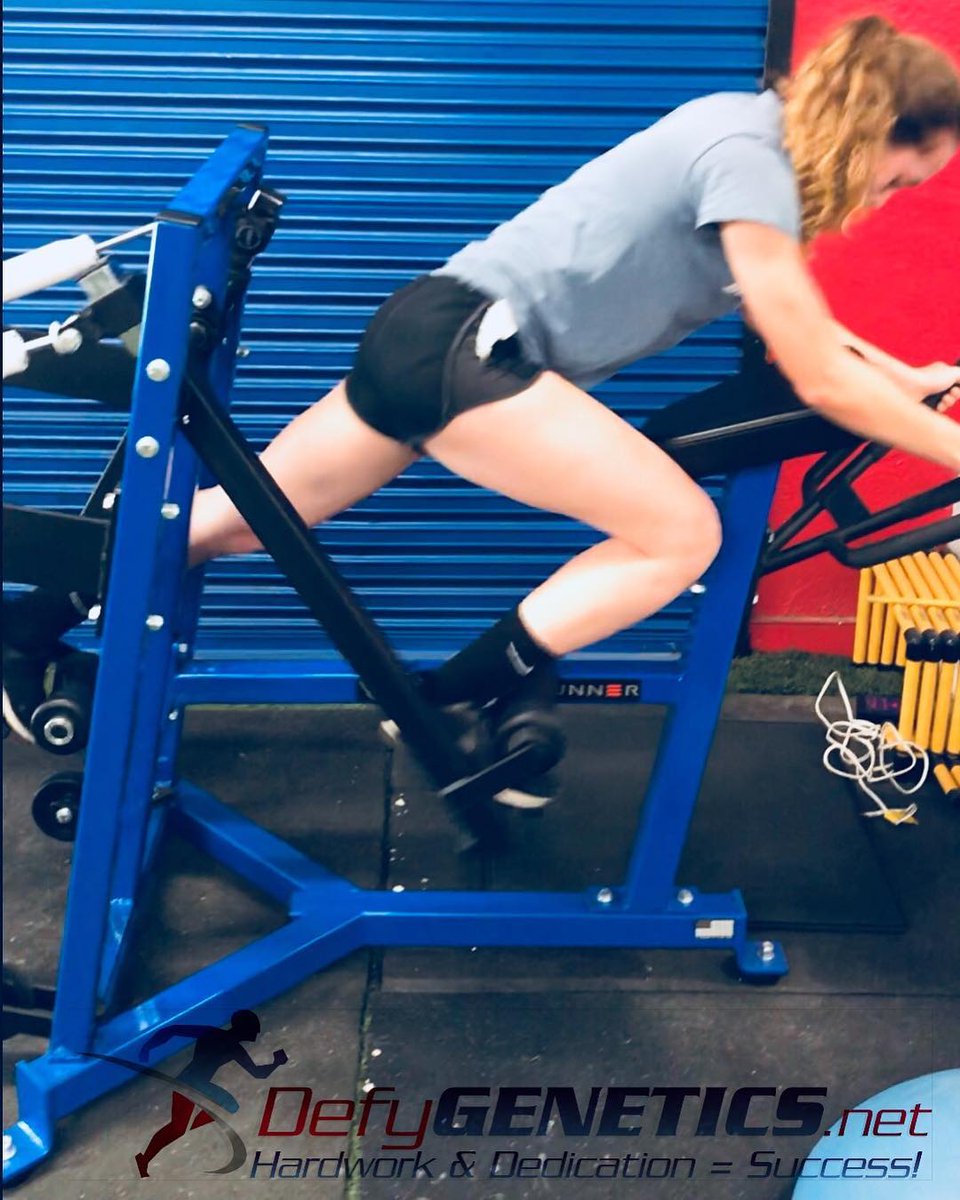 RealFitEquip's tweet photo. #repost #realfitequip #softball #DefyG #DinwiddieHigh softball student athl worked on her stride length yesterday at #DefyGENETICS. She has a nice upside & great potential to play at the #NextLevel Hardwork & Dedication=SUCCESS #TEAMDefyG #FieldofDreams #DreamBig #TheRealRunner https://t.co/Yga5LXelKt