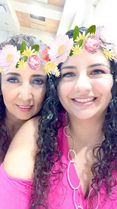 NataliaBerrun's tweet photo. Y hoy hace 23 años nació mi preciosa hija, que se ha convertido en una mujer que admiro por su alegría, ganas de vivir, tenacidad y capacidad de relacionarse con todos. TE AMO CHINIS CON TODO MI CORAZÓN. https://t.co/3eIVGzGJXv