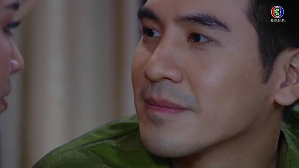 UnderbedDara's tweet photo. ยิ้มกระชากมดลูกมากเจ้าค่ะ  #บุพเพสันนิวาส https://t.co/LKtF1dYCei