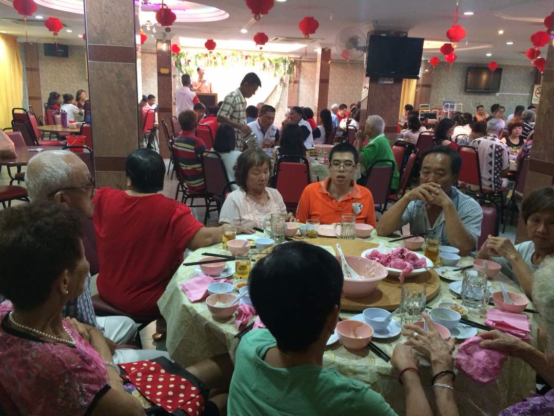 SoonDanny's tweet photo. Sambutan Jamuan CNY bersama MCA Cawangan Paloh di Restaurant Shuang Xi. @HishammuddinH2O @onnhafiz @khalednordin @weekasiongmp https://t.co/S6qx5STItU