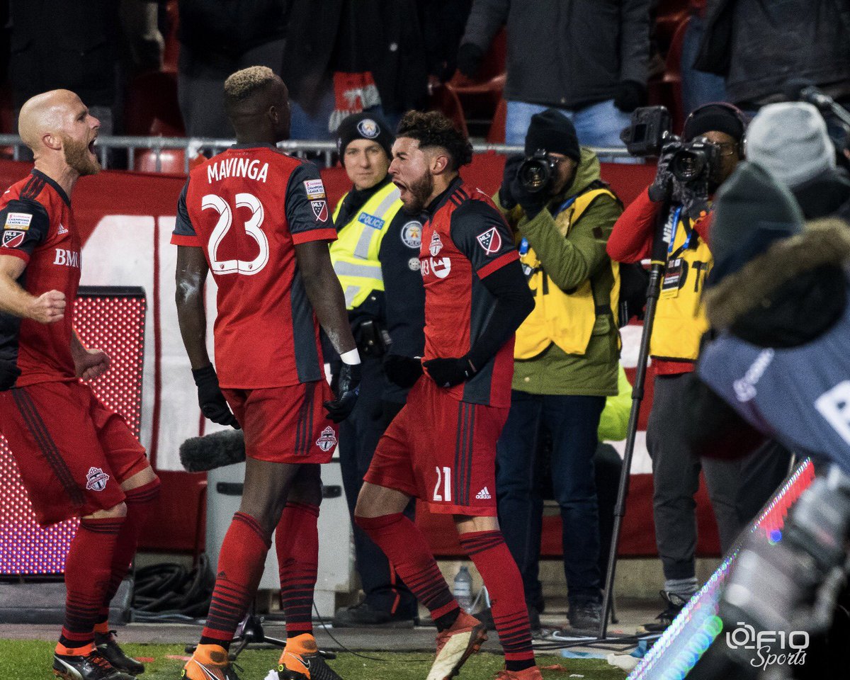 f10sports's tweet photo. Toronto FC with the comeback win thanks to @OsoJ92βs winner! #Oscorio #TFCLive #SCC2018
#F10SportsPhotography #F10Sports #CONCACAF #TORvTIG #ChampionsLeague #SportsPhotography #Toronto #TorontoFCSupporters #6ix #ProstAmerika #TheBeautifulGame #CanadaSoccer #CanPL #BMOField https://t.co/N5CpR0eDqj