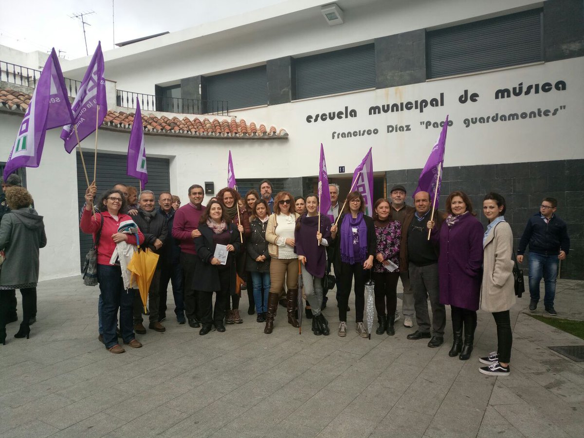 IUMalaga's tweet photo. #Alhaurinelgrande @IUAlhaurinelGra es un día para la Historia  #NosotrasParamos #8MarzoHuelgaFeminista #AndaluciaFeminista https://t.co/yzwbCP2YAV