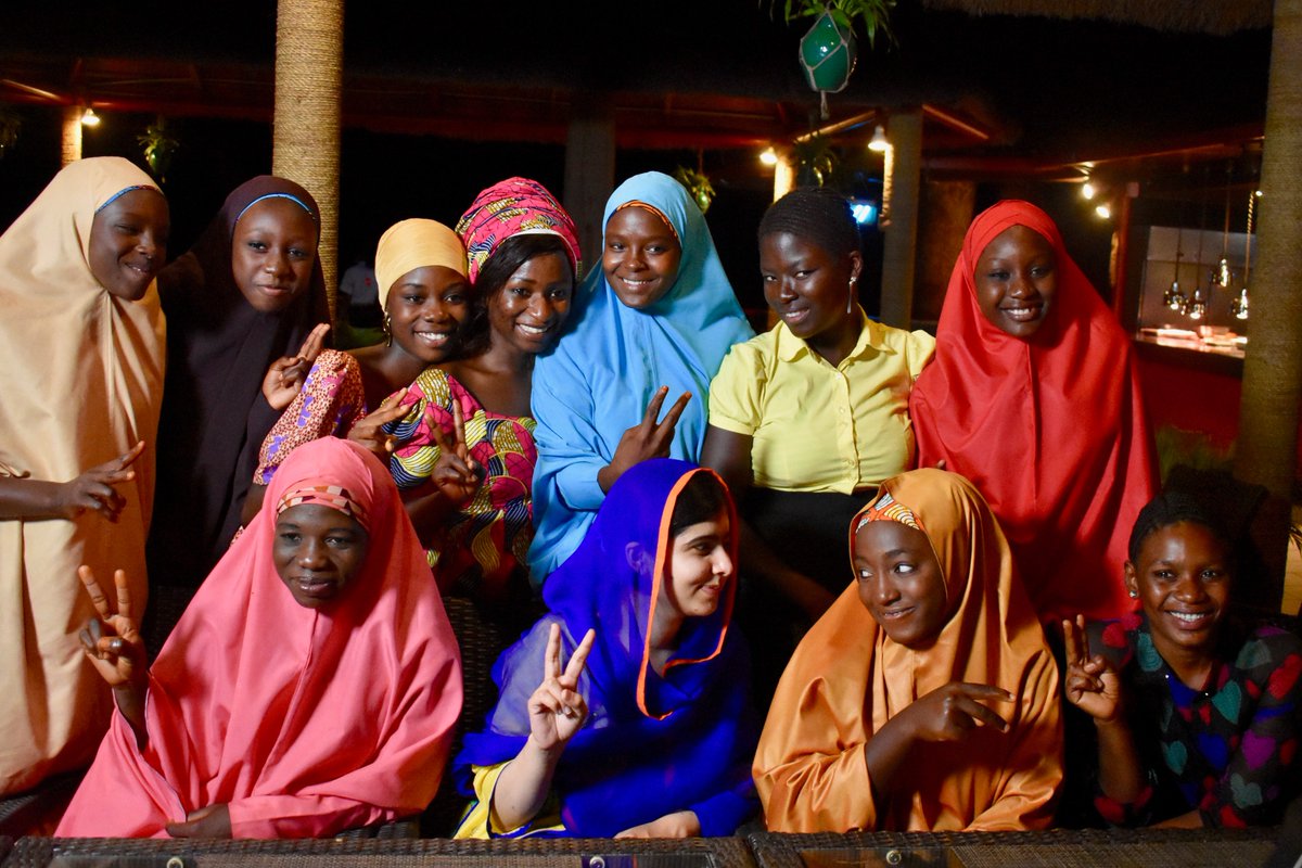 Starbucks's tweet photo. We're partnering with @MalalaFund and others to create opportunities for 250,000 women and girls across the world—because empowered women make all the difference. 💚 #InternationalWomensDay https://t.co/kDcoDqXbNx https://t.co/Jy1yhoMeme