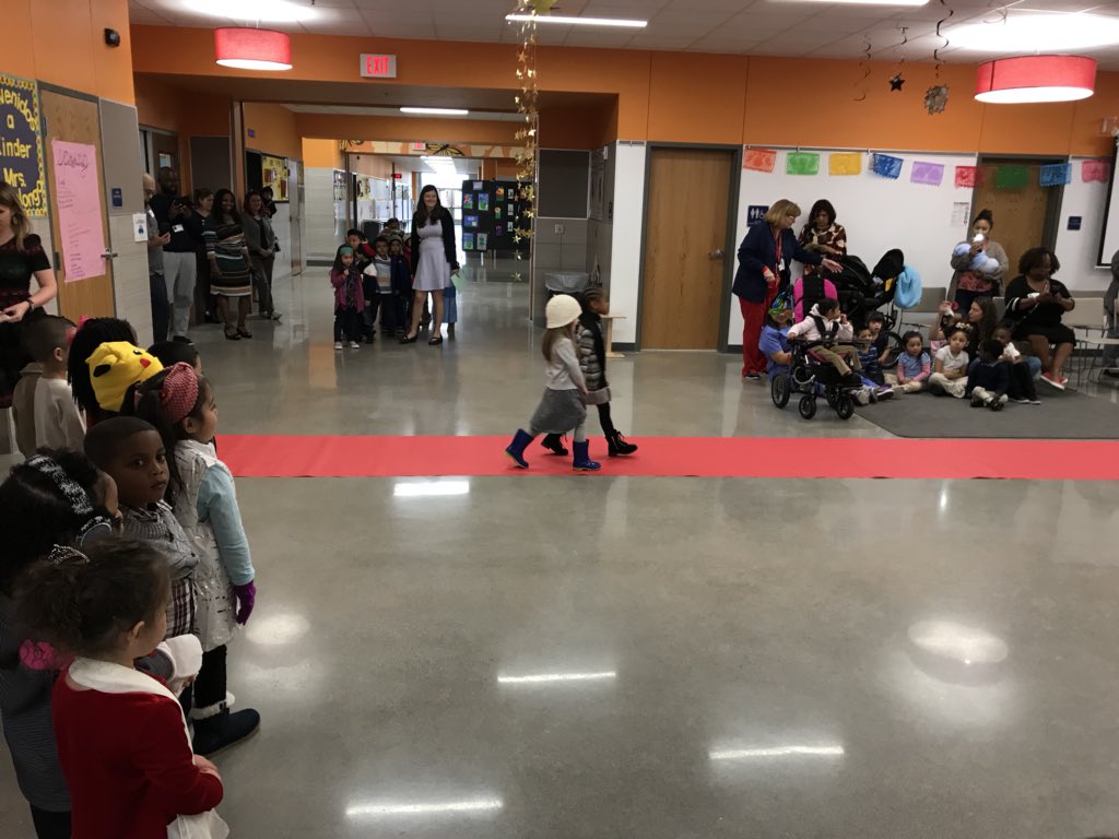 MrVisRad's tweet photo. @LagosElementary #Spartans got style #fashion @ManorISD #pblislife https://t.co/H5USUq8p9J