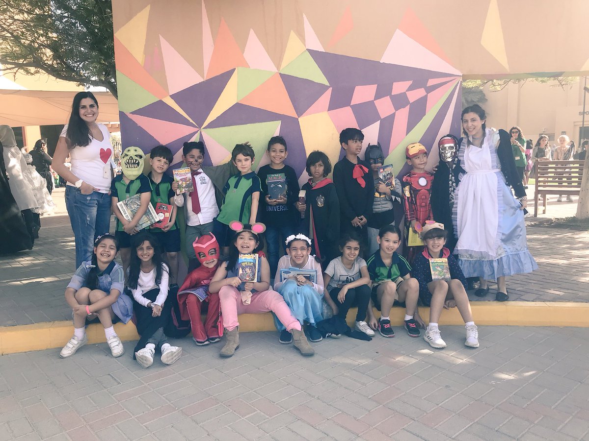 ms_gr8's tweet image. We dressed up as our favourite book character to celebrate our l😍ve for reading #BeHappyBeGCS #gcsbookweek