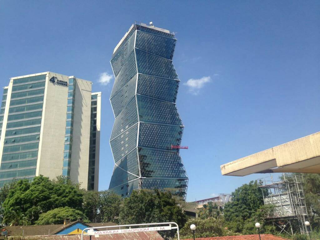 RobertAlai's tweet photo. This building is not owned by Evans Kidero. Give me 1,000 retweets I tell you the real owner of the building. You will be SHOCKED. https://t.co/QyiQ1lYQMH