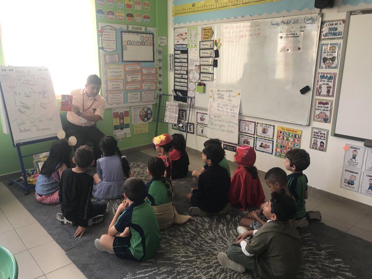 ms_gr8's tweet image. Our fabulous Book Week comes to an end with more dads coming to read to us #BeHappyBeGCS #gcsbookweek