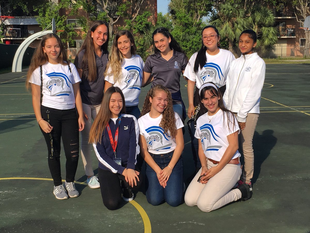 mastandfurious's tweet photo. Happy National Women’s Day to all of our ladies in STEM @josemartimast @PhySciJMAST @Ten80Ed @STEMDesignation #STEM #WomensDay2018 #STEMten80 https://t.co/PmkYLy4iYA