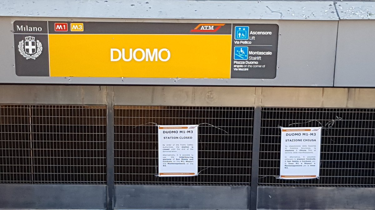 Stazione della metro chiusa e zona blindata in una soleggiata Piazza Duomo: tanti i tifosi dell'<a href="/arsenal/">Arsenal</a>, sin qui composti e concentrati solo sulla partita. Tra birra, maglie storiche e un messaggio per Wenger #MilanArsenal <a href="/PianetaMilan/">PianetaMilan.it</a>