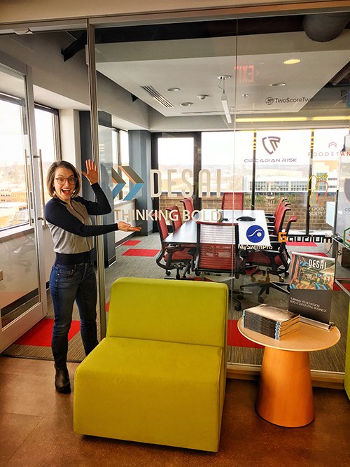 DesaiAccelerate's tweet image. 🥁DRUMROLL:  How appropriate that on International Women's Day we welcome Desai's new Program Manager @MsKatyLind !🎉
Prior to Desai, Katy founded @ThePincause , a purpose-driven platform and community. Learn more about Katy at desaiaccelerator.umich.edu/about-us/