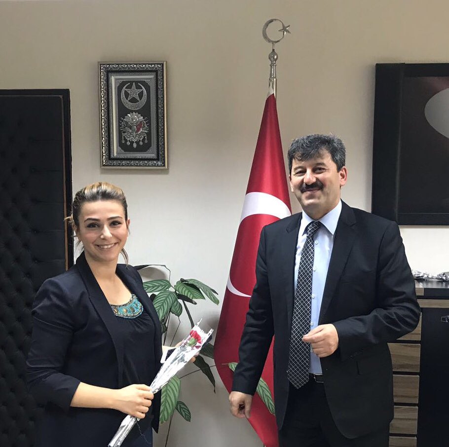 İnsanın böyle idarecilerle çalışması büyük bir şans 👍 #8MartDunyaKadinlarGunumuzKutluOlsun <a href="/KeciorenMem/">Keçiören İlçe Milli Eğitim Müdürlüğü</a> <a href="/Ayhanisik37/">Ayhan IŞIK</a>
