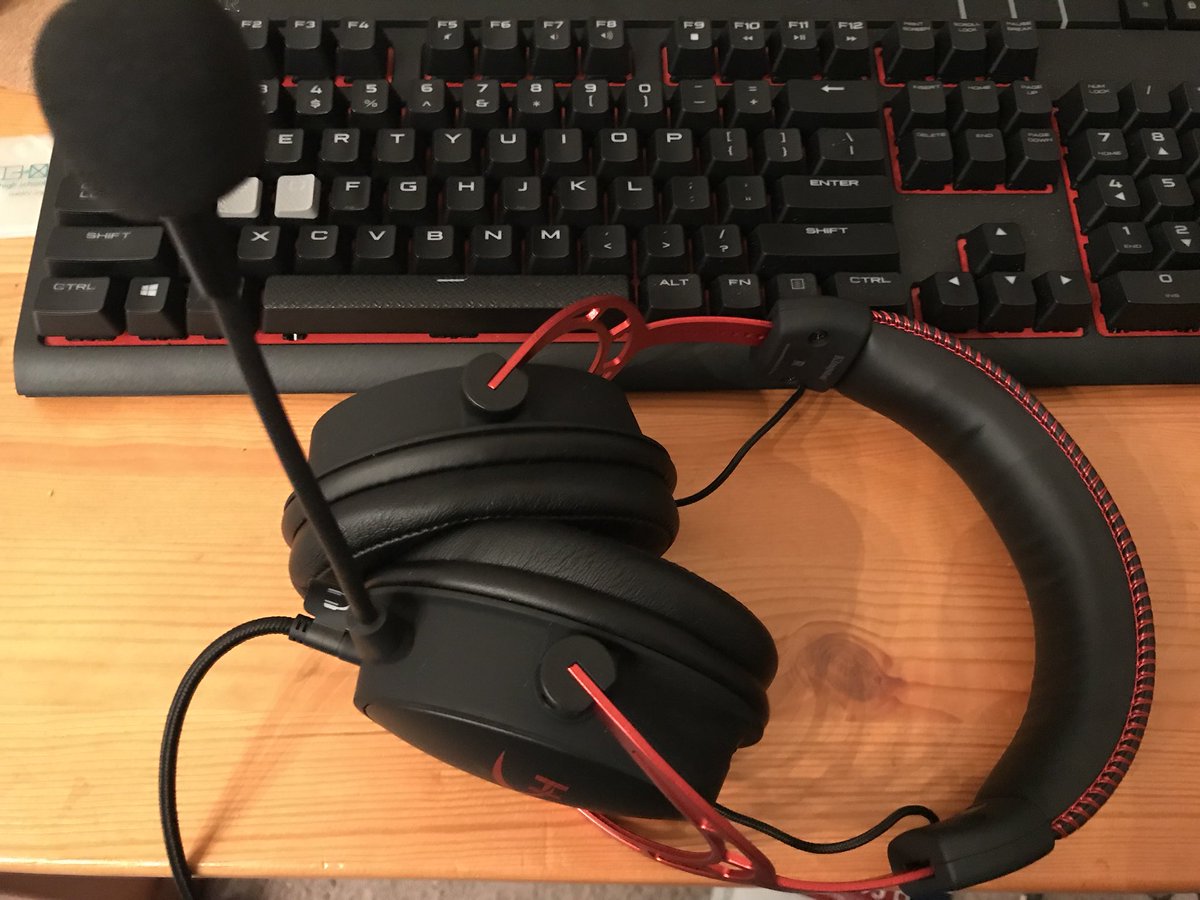 matthewjfields's tweet photo. Just look at these lonely cans. @NZXT @GamersNexus you gotta cheer them the puck up! #PLSPUCK https://t.co/Z48J1ryMEB
