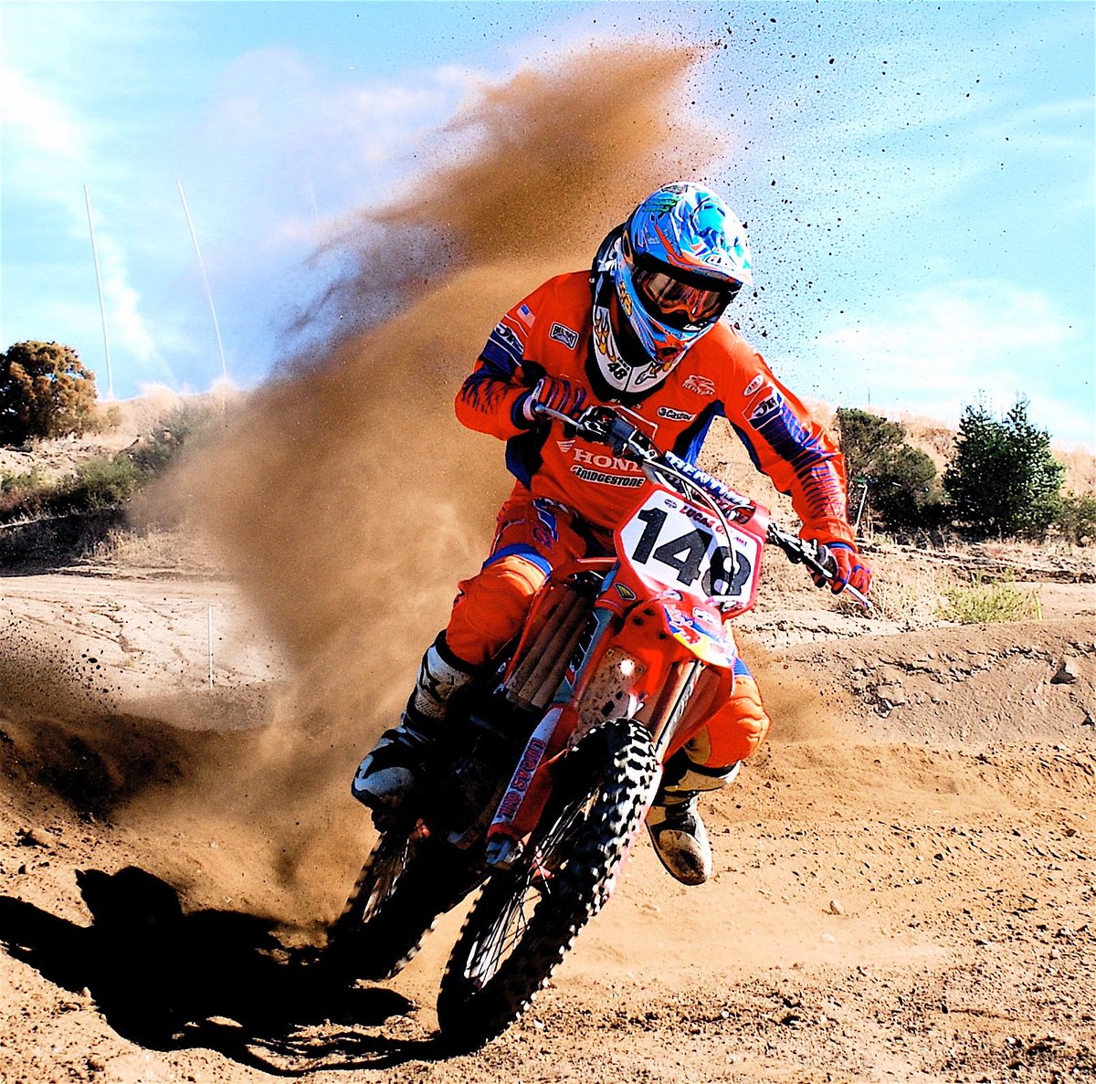 Jakefortyeight's tweet photo. Practice at The Ranch https://t.co/Nys2t29zy8