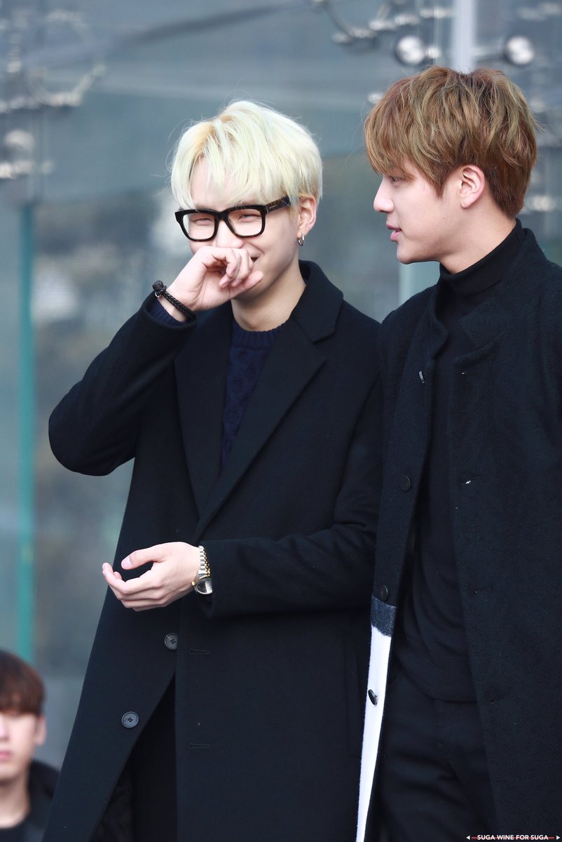 151221
Happy Suga Day！🎉

#HappySUGADay #GeniusYoongiDay #윤기와_함께라면_웃을_수_있으니까 #HappyAgustDay 
#SUGA #슈가 #윤기 #민윤기 #BTS #iHeartAwards #BestFanArmy #BTSARMY <a href="/BTS_twt/">방탄소년단</a>