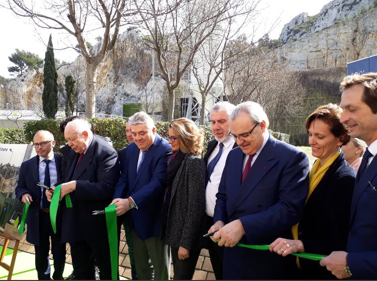 CMSignouret's tweet photo. Une belle opération @suezFR à Marseille pour valoriser l’unité de production de #biométhane. Bravo à toutes les équipes SUEZ, SERAMM, @AMPMetropole @_InsightOutside @Plus2sens @DumoulinMargaux Et merci à la #presse locale et régionale https://t.co/ZzJqSva0QR
