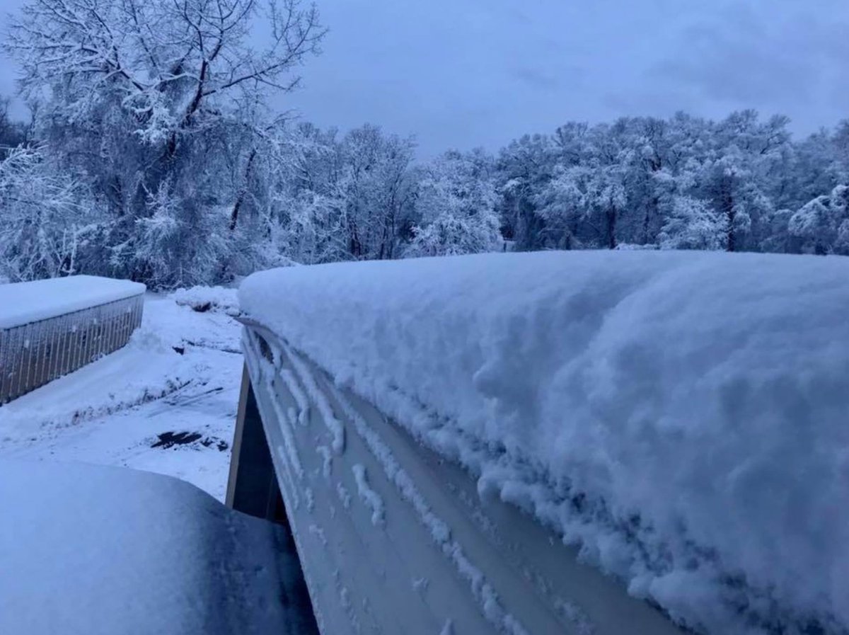 _PWFurniture's tweet photo. How much snow did you get last night? #winter #winterstorm #noreaster #snowday #snow #snowstorm #manchester #ct #connecticut #pinewoodfurniture https://t.co/R5faKoHjUy