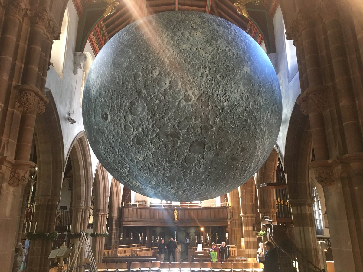 lukejerram's tweet image. #MuseumOfTheMoon has landed into @LeicsCathedral for @ScienceWeekUK . It’s at dusk, when it gets dark that the real magic begins though.