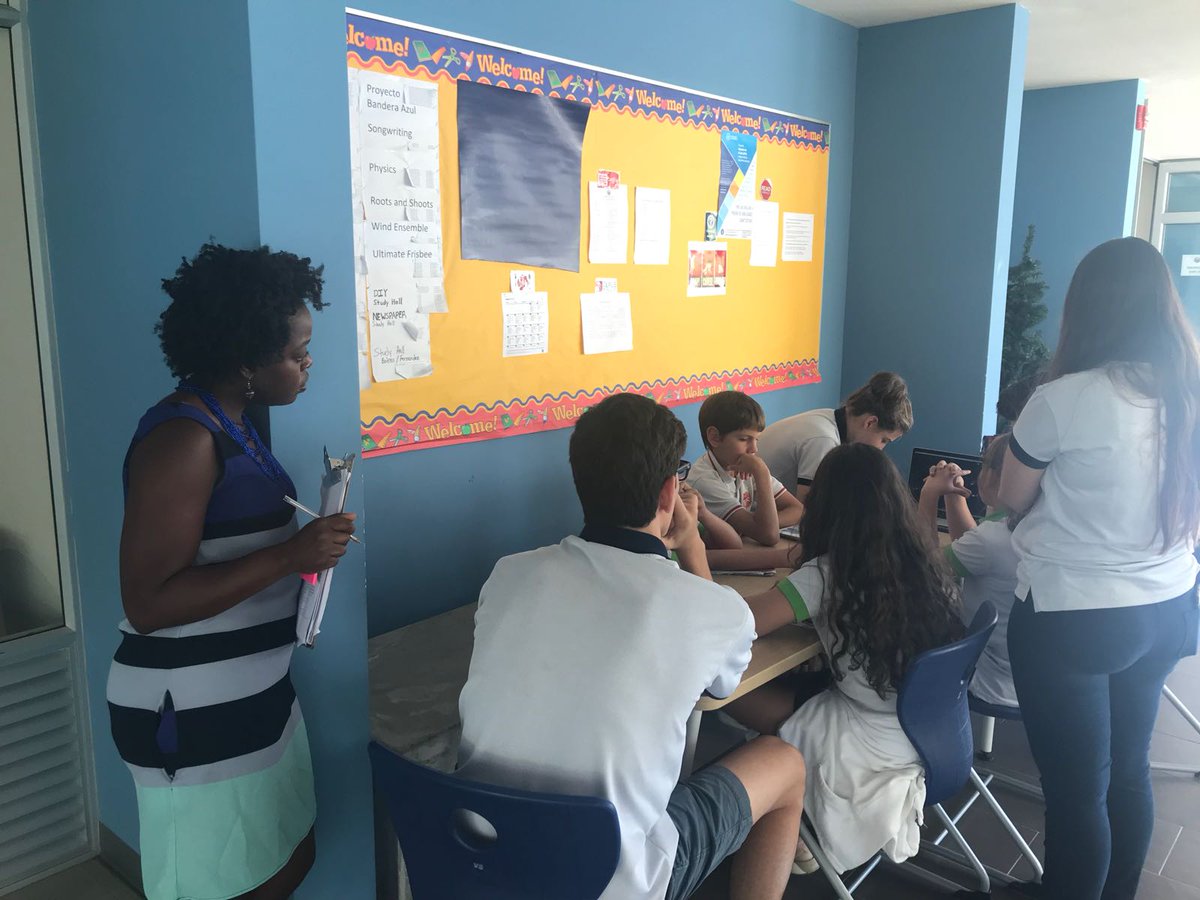 CountryDayCR's tweet photo. 4D with their ELA Buddies in HS! Here 4D gets advice on writing strong research papers. Alone we are smart, together we are brilliant! @Jackwyoung12 @gmacgilpin @CassandraBruin1 #CDSlearning #teamwork #communityoflearners https://t.co/LqdDeYCGg1