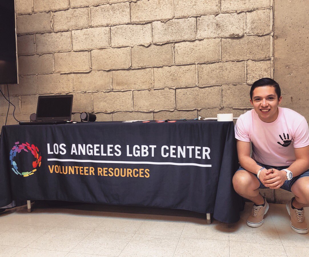 A couple days ago Presidential candidate Joe Sanchez had a great day volunteering at the LGBT Center in LA! He is proud to support his community.
