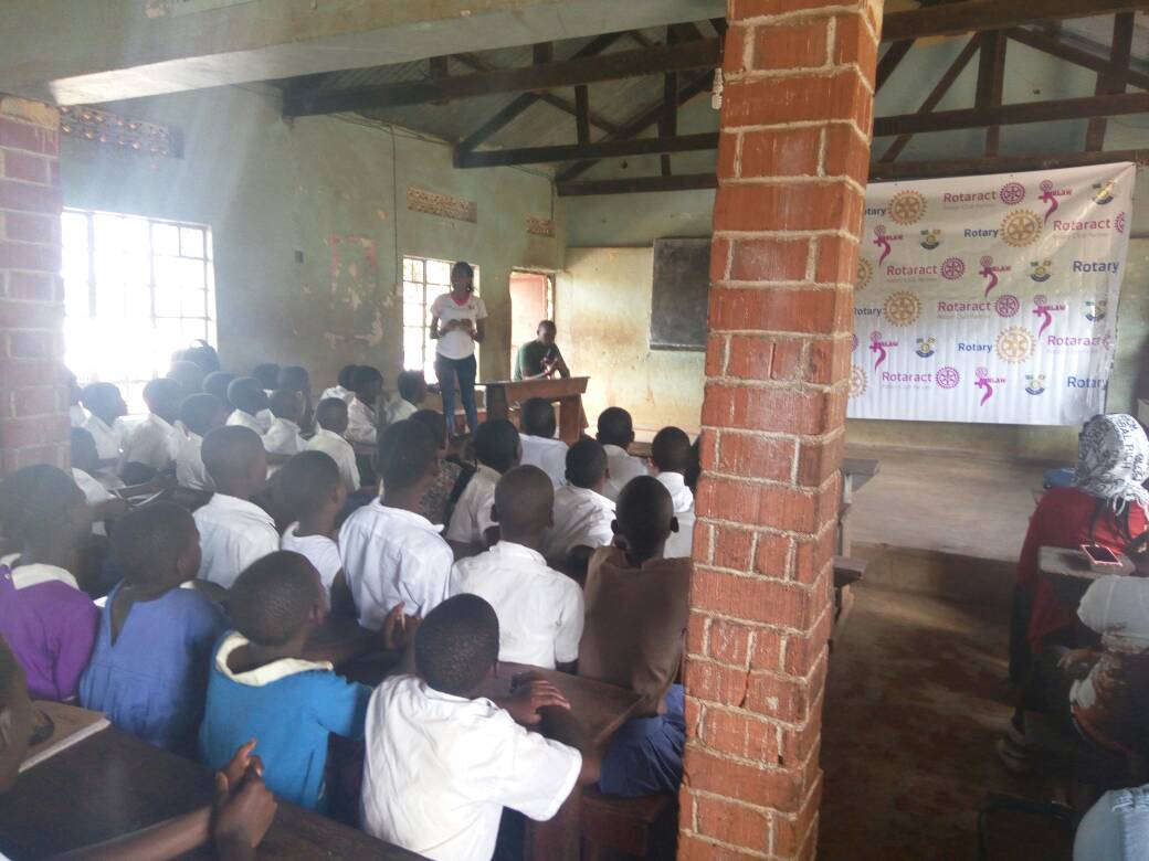 rand_events's tweet photo. One of our #directors joined @RotaractLAW in #namawojolo as they transformed lives of children there. https://t.co/878Pa7Tqhx