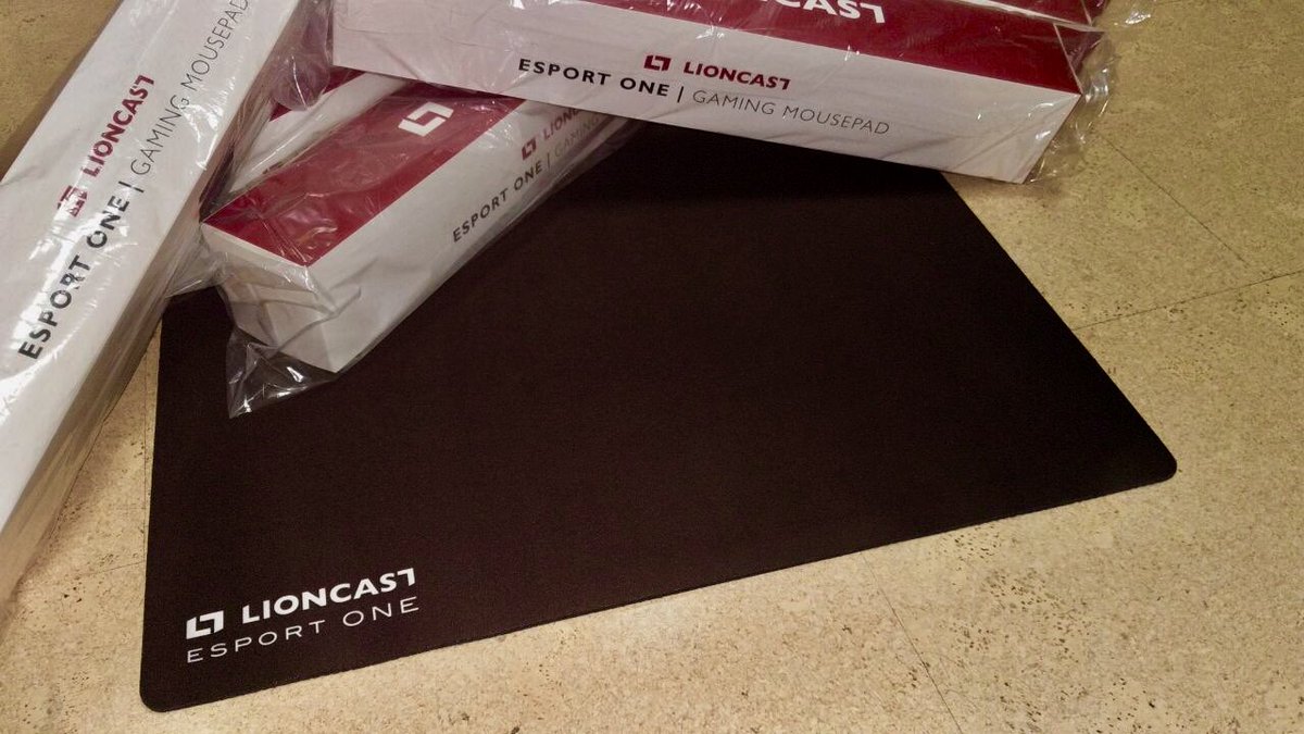 [#Sponsoring]

<a href="/LioncastDE/">Lioncast</a> Esport One Gaming Mauspads arrived.

You are looking for a #lioncastable control about your gaming performance?

Go for it!

goo.gl/Posqdt

#Lioncast 
#eSport