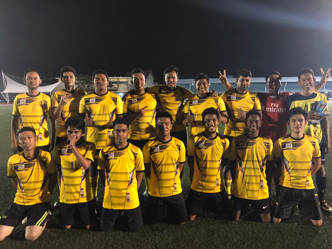 fyzhardamn's tweet image. 3-0 wuhuuu yg penting xbolos
#nevergonnacatchme
#needmorespeed
#gympayoff