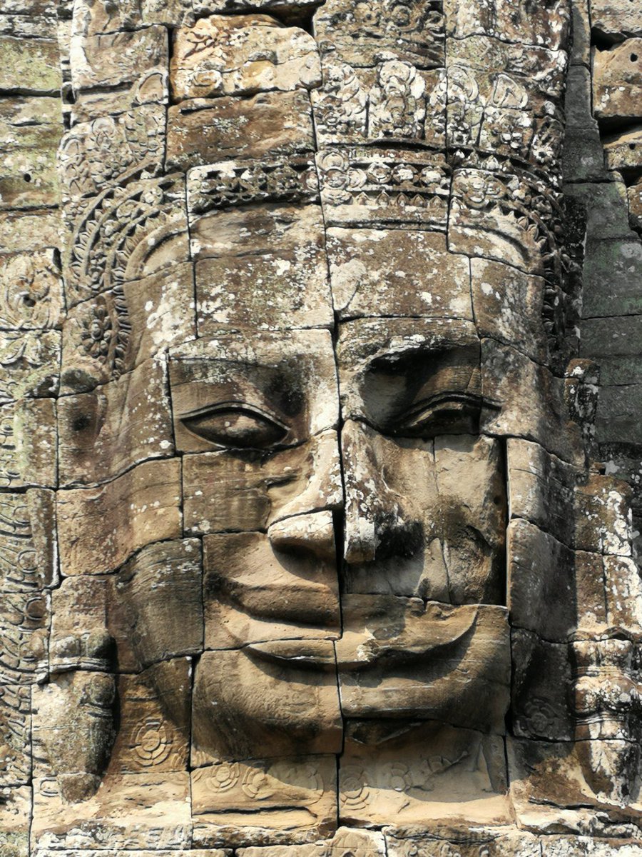 Angkor Thom – erster Tag, die Ruhe ist zu Ende &amp; Westlicher Baray / KHM hueontour.com/2018/03/08/ang…