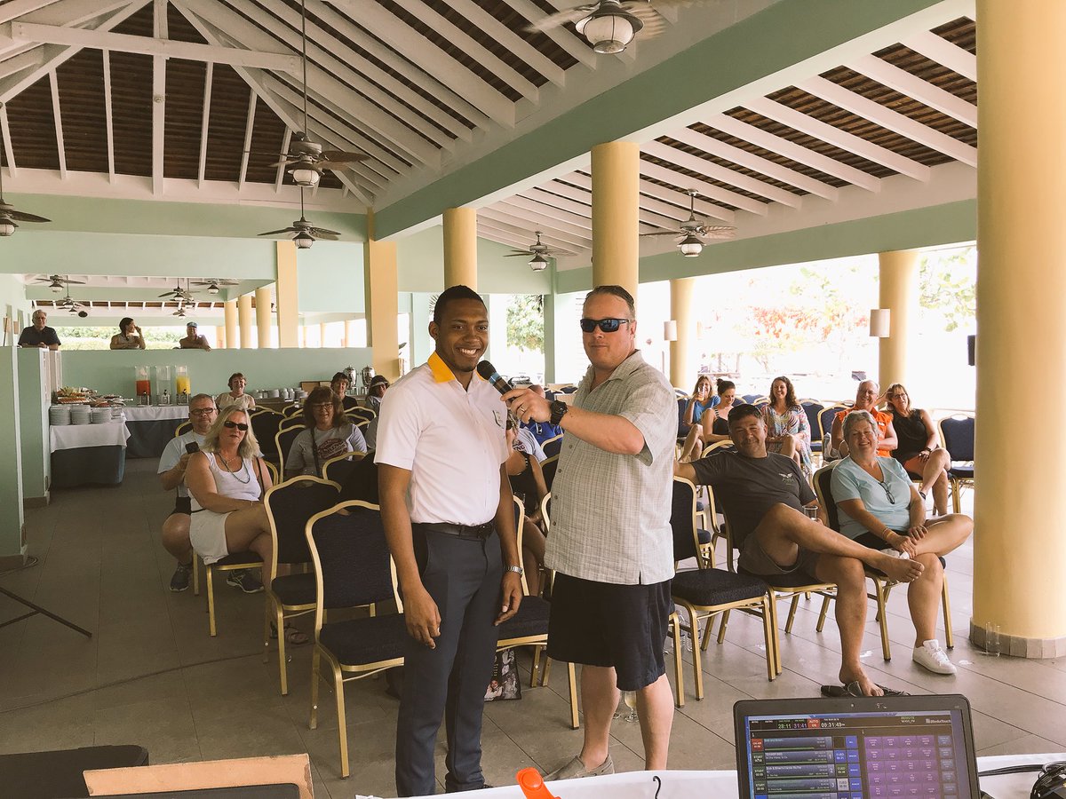 1029TheHOG's tweet photo. Getting a lesson in Jamaican history from the smartest man on the island, Adrian! #springbend2018 #Jamaica #bobandbrian @IBEROSTAR #iberostar @foxworldtravel @FunjetVacations https://t.co/SdxU6QISB9
