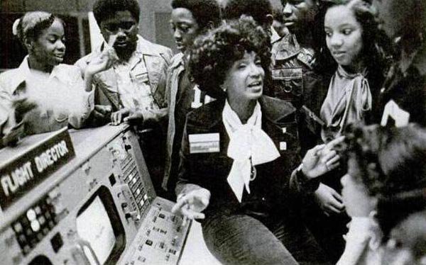TIFF_NET's tweet photo. Through @NASA, @StarTek's Nichelle Nichols became a passionate advocate to get women &amp; minorities involved in real-world space exploration🖖🏾

#IWD2018 https://t.co/msd98GhuEj