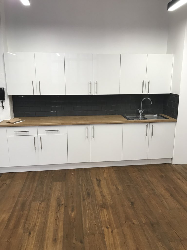 WSArcherStreet's tweet photo. One of our newly refurbished units at @WSArcherStreet in #Soho available now! #workspace #officespace #londonoffice Contact us to book a viewing before it gets snapped up! https://t.co/nbBupwcq1h