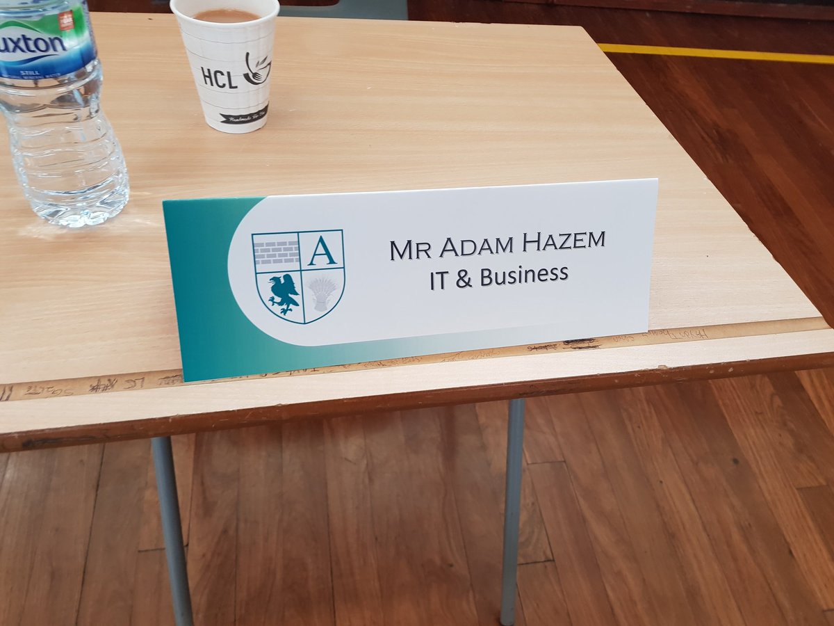 Today I got to speak to some of @AdeyfieldSchool year 7s about #techfutures. Great to see the school getting them to think about about careers. #notimelikethepresent #digitalskillsgap #TechAllies