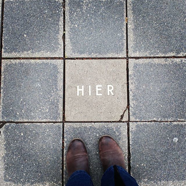 _Kodachi_'s tweet photo. Heute bin ich HIER - und nein es ist nicht das gleiche Hier wie vor ein paar Tagen 😁😉
#fromwhereistand #igersnuernberg #igers #nuernberg_de #lookdown #igersnürnberg #chasingpavement #nuernberg #basicgermanwords https://t.co/L4CajbQCB8 https://t.co/WKCRSWtwT8