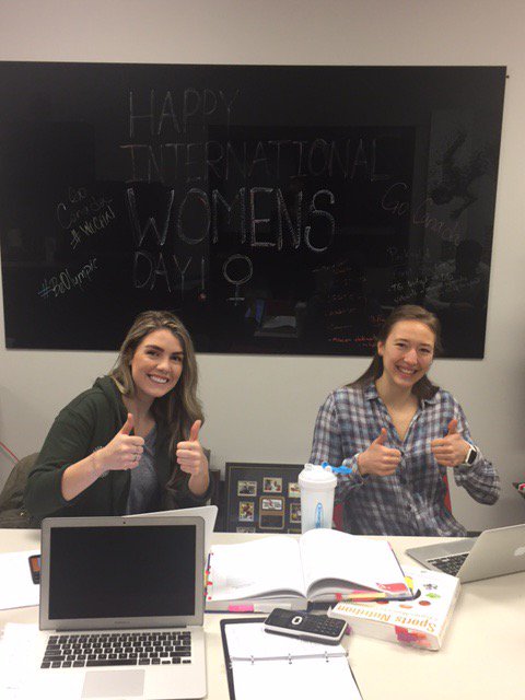 cscmanitoba's tweet image. Celebrating #IWD2018 at #CSCM today with staff and interns