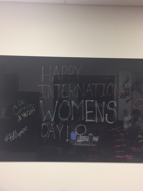 cscmanitoba's tweet image. Celebrating #IWD2018 at #CSCM today with staff and interns