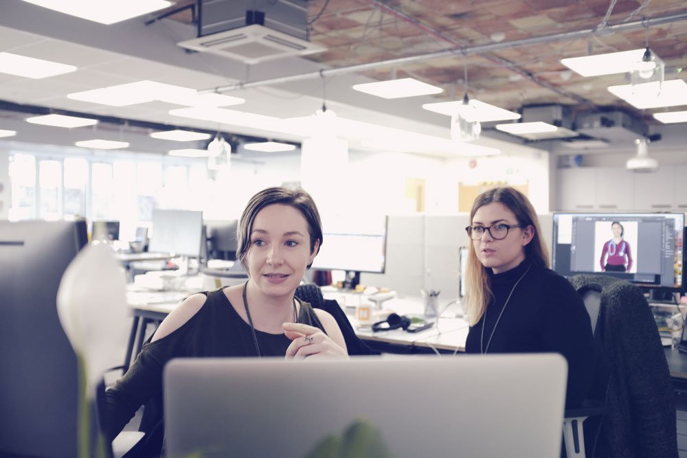 Collaboration is important! #StrongerTogether #WomenWhoCode #IWD2018 <a href="/gggwebb/">Georgia</a> - <a href="/cassiecodes/">Cassie Evans</a>