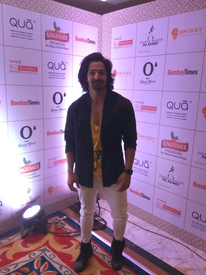 raindropaltego's tweet photo. .@harsha_actor makes a striking impact at the #TimesFoodGuideAwards! @raindropaltego https://t.co/PbXMBum98p