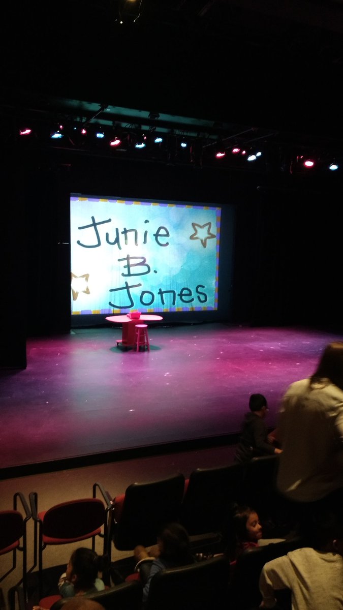 Jones2ndgrade's tweet photo. Waiting for the show to begin! We're excited!!! #OGPride #Fieldtrip #theaterforyoungamerica #JunieBJones https://t.co/ux0mwRYu2F