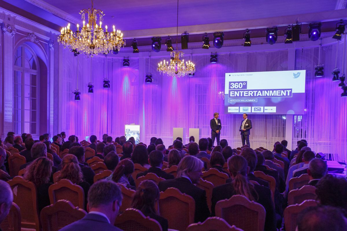 pgArt's tweet photo. Ich freue mich! Speaker an der Konferenz "360° ENTERTAINMENT" #360EF zum Thema Live-Marketing &amp; Live-Kommunikation.
https://t.co/k0ZPT9Tbcz @esbonline https://t.co/QwjtFeKpav
