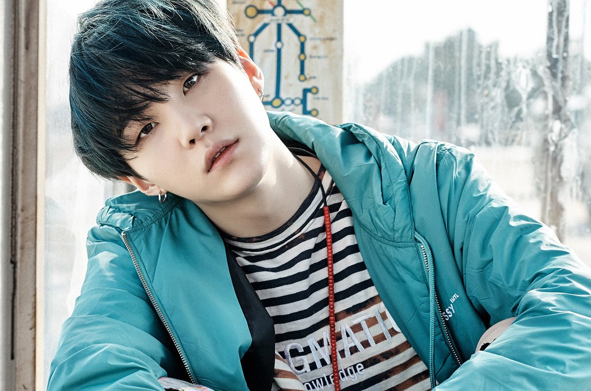 Shazam's tweet photo. Happy #GeniusYonngiDay! Let's celebrate by getting #MicDropRemix to 1 million #Shazams!!! 🎉🎂❤️ https://t.co/zvVNIC0cxC