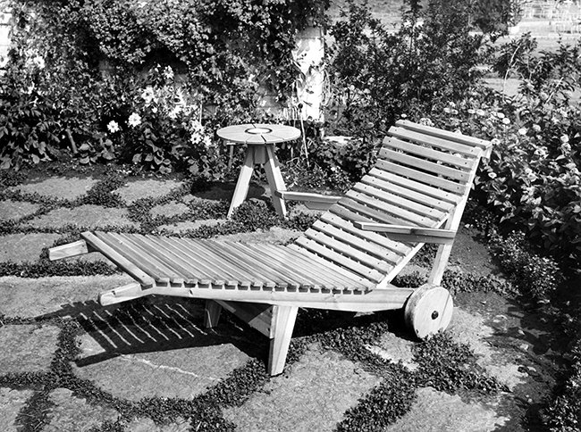 alejandrocsome's tweet photo. Aino Aalto

Arquitecta finlandesa. En 1932 Aino venció a Alvar Aalto, su compañero de vida y de profesión, en una competición de diseño gracias a sus famosos 'Aalto Glasses' , que también ganaron la medalla de oro en la Trienal de Milán.

https://t.co/j7JZEMIF8H https://t.co/3TQkTbcbGV