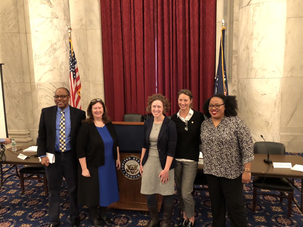 Success looks like a packed room of Senate staff eager to learn about #maternitycareshortages, lots of synergy and collaboration in messaging among stakeholders and thoughtful Q&A! That’s a wrap for today, now we need the Senate to pass #S783! @ACNMmidwives @kanelow